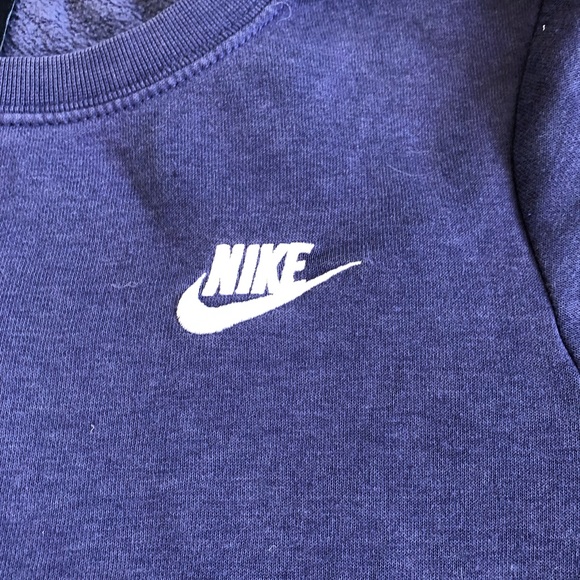 Nike long sleeve shirt size small - Picture 3 of 4